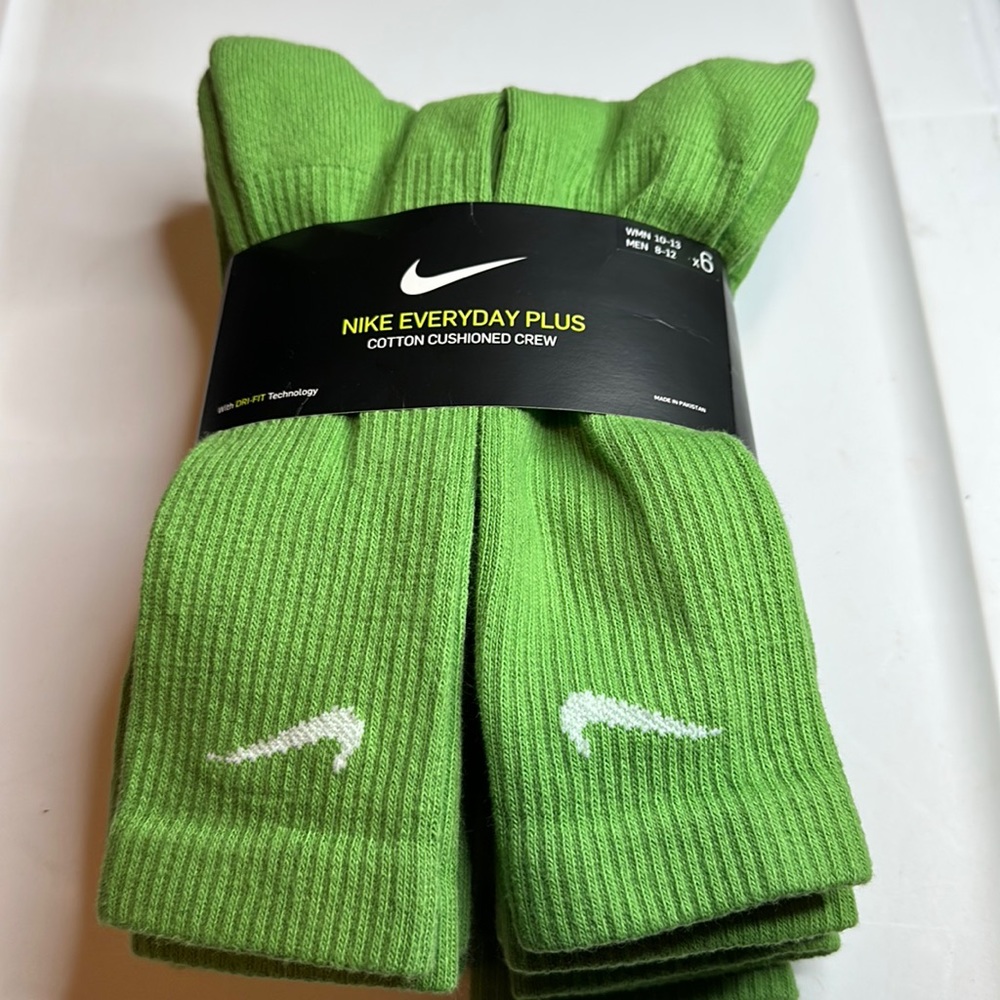 Nike everyday plus cotton crew socks